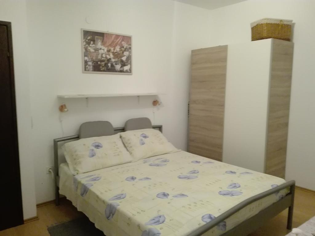 Studio Apartments Ivica Primosten Bagian luar foto